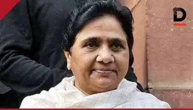 നിങ്ങള്‍ വല്ലാതെ ഭയന്നിരിക്കുന്നു, അതാണ് ബി.ജെ.പിയെ സഹായിക്കുന്ന കാര്യങ്ങള്‍ പറയുന്നത്; രാജസ്ഥാനില്‍ രാഷ്ട്രപതി ഭരണം ആവശ്യപ്പെട്ട മായാവതിയ്‌ക്കെതിരെ കോണ്‍ഗ്രസ്
