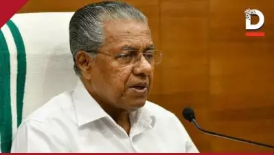 ‘കോടിയേരിയുടെ കക്ഷത്തിലെ ഏലസ്, സന്ദീപ് സി.പി.ഐ.എം, കോണ്‍ഗ്രസ് വനിതാ നേതാവിന്റെ മുടി സി.പി.ഐ.എമ്മുകാര്‍ മുറിച്ചു’- തിരുത്തിയോ നിങ്ങള്‍?; മാധ്യമങ്ങളോട് പിണറായി