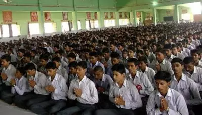 സയന്‍സ് വിദ്യാര്‍ത്ഥികള്‍ക്കടക്കം പുതിയ വിഷയമായി ഭഗവത് ഗീത, ഒപ്പം മറ്റ് ശ്ലോകങ്ങളും വേദഗണിതവും; കാവിവത്കരണത്തിന്റെ പാതയില്‍ ഹിമാചല്‍