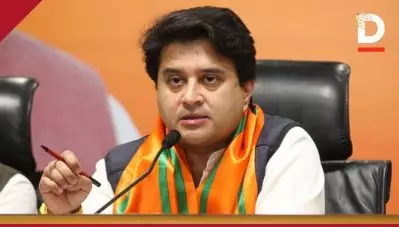 ‘നിര്‍ഭാഗ്യകരമെന്നല്ലാതെ എന്തുപറയാന്‍’; കോണ്‍ഗ്രസിന്റെ അവസ്ഥയില്‍ സങ്കടമുണ്ടെന്ന് സിന്ധ്യ, മോദിയുടെ കൈകളില്‍ ഇന്ത്യ സുരക്ഷിതം