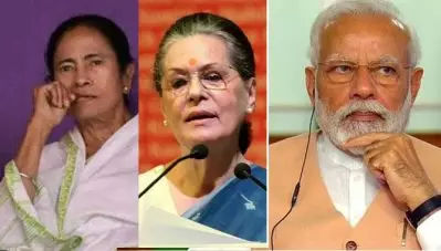 സോണിയ വിളിച്ച യോഗത്തിലെ മമതയുടെ സാന്നിദ്ധ്യം; ബി.ജെ.പിക്കെതിരെയുള്ള കോണ്‍ഗ്രസിന്റെ പടയൊരുക്കത്തിന്റെ ആദ്യ സൂചനയോ