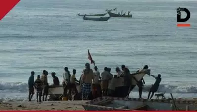 എറണാകുളത്ത് വള്ളംമറിഞ്ഞ് 3 മത്സ്യത്തൊഴിലാളികളെ കാണാതായി