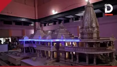 രാമക്ഷേത്രത്തിലെ ഒരു പൂജാരിയ്ക്ക് കൂടി കൊവിഡ്, മുഖ്യ പൂജാരി ക്വാറന്റീനില്‍; ഭൂമി പൂജാ ചടങ്ങില്‍ നിത്യ പൂജ ചെയ്യുന്ന പുരോഹിതര്‍ ഉണ്ടായേക്കില്ലെന്ന് റിപ്പോര്‍ട്ട്