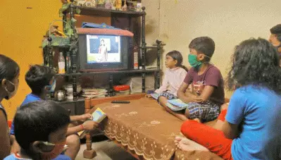 സംസ്ഥാനത്ത് അധ്യയന വര്‍ഷം ഇന്നുമുതല്‍; തുടര്‍ച്ചയായ രണ്ടാം വര്‍ഷവും ഓണ്‍ലൈനില്‍