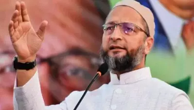 പ്രധാന കാര്യങ്ങളില്‍ നിന്ന് മുങ്ങാന്‍ പ്രധാനമന്ത്രിക്ക് ചീറ്റപ്പുലിയേക്കാള്‍ വേഗതയാണ്; മോദിയെ പരിഹസിച്ച് ഉവൈസി