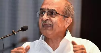 ‘എന്ത്, ‘ഝാന്‍സി റാണി’യ്ക്ക് വരെ ജോലിയില്ലെന്നോ’!; കങ്കണയെ ട്രോളി പ്രശാന്ത് ഭൂഷണ്‍