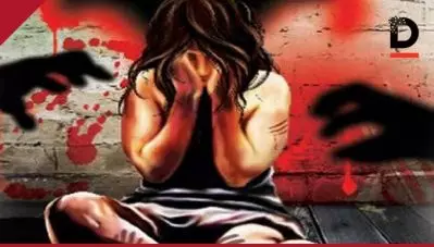 യു.പിയില്‍ പതിമൂന്ന് വയസ്സുകാരിയെ ബലാത്സംഗം ചെയ്ത് കൊന്നു; കുട്ടിയുടെ കണ്ണുകള്‍ ചൂഴ്‌ന്നെടുത്തും, നാവ് മുറിച്ചും ക്രൂരത