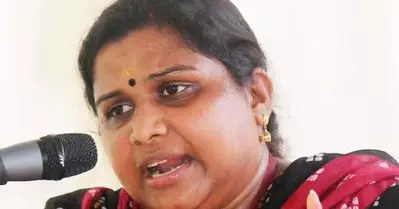 ശ്രീജ നെയ്യാറ്റിന്‍കരയുടെ പേരില്‍ ഫേക്ക് അക്കൗണ്ട്, വ്യാപകമായി അശ്ലീല മെസേജുകളും കോളുകളും, പിന്നില്‍ കോണ്‍ഗ്രസുകാരെയും സംശയിക്കുന്നെന്ന് ശ്രീജ