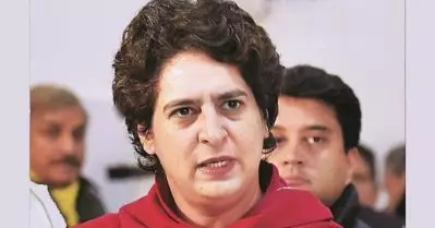 ഹാത്രാസിലെ പെണ്‍കുട്ടിയുടെ കുടുംബത്തെ സന്ദര്‍ശിക്കാന്‍ പ്രിയങ്കയെത്തും