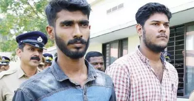 കശ്മീര്‍ വിമോചനത്തില്‍ താഹയുടെ പോസ്റ്റര്‍ കുറ്റകരമായി കാണാനാകില്ല; പ്രതിഷേധിക്കാനുള്ളത് ഭരണഘടനാപരമായ അവകാശമെന്ന് കോടതി
