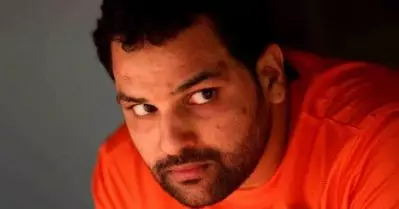 ബിനീഷിനെ കാണാന്‍ അനുമതി തേടി ഹൈക്കോടതിയെ സമീപിക്കാനൊരുങ്ങി ബിനോയ് കോടിയേരി