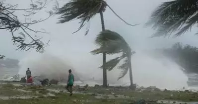 ന്യൂനമര്‍ദ്ദം ‘ബുറെവി’ ചുഴലികാറ്റായി മാറി, കേരളത്തിന് അടുത്ത്; കനത്ത ജാഗ്രത നിര്‍ദ്ദേശം