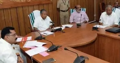 സെക്രട്ടറിയേറ്റിലെ തീപിടിത്തം; മുഖ്യമന്ത്രിയുടെ നിര്‍ദ്ദേശപ്രകാരം ചീഫ് സെക്രട്ടറി തീയിട്ടുവെന്ന് വാര്‍ത്ത നല്‍കിയ മാധ്യമങ്ങള്‍ക്കെതിരെ നിയമനടപടി സ്വീകരിക്കാന്‍ സര്‍ക്കാര്‍