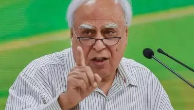 ‘ആയാറാം ഗയാറാം’ എന്നല്ല, ഇനി ‘പ്രസാദ റാം’ ആണെന്ന് പറയേണ്ടിവരും; ജിതിന്‍ പ്രസാദയുടെ പടിയിറക്കത്തില്‍ കപില്‍ സിബല്‍