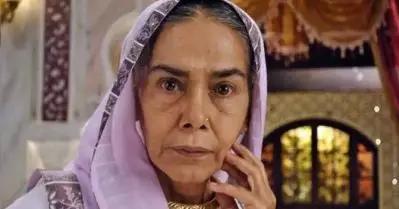 സിനിമാ- സീരിയല്‍ താരം സുരേഖ സിക്രി ഗുരുതരാവസ്ഥയില്‍; ഐ.സി.യുവിലെന്ന് ആശുപത്രി അധികൃതര്‍