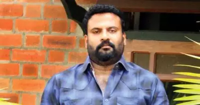 ‘പിച്ചക്കാരോടും സെക്‌സ്‌വര്‍ക്കേഴ്‌സിനോടും തര്‍ക്കിക്കാന്‍ നില്‍ക്കരുത്, അവര്‍ക്ക് സ്‌കില്‍ ഇല്ലല്ലോ’; ടിനിടോമിന്റെ പരാമര്‍ശത്തില്‍ രൂക്ഷവിമര്‍ശനവുമായി സോഷ്യല്‍മീഡിയ