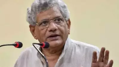 ‘ബംഗാളില്‍ തൂക്ക് മന്ത്രിസഭയ്ക്ക് സാധ്യതയുണ്ടെങ്കില്‍ തൃണമൂല്‍ ബി.ജെ.പി പക്ഷത്തേക്ക് ചാടും’; സീതാറാം യെച്ചൂരി