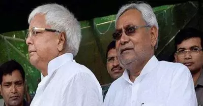പിന്നില്‍ നിന്ന് കുത്തിയ നിതീഷിന്റെ ചതി മറക്കരുത്; അധികാരകൊതി മൂത്തവര്‍ ബീഹാറിനെ അടപടലം നശിപ്പിച്ചുവെന്ന് ലാലു പ്രസാദ് യാദവ്