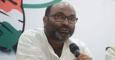 ഉത്തര്‍പ്രദേശില്‍ യോഗിയുടെ അരാജകത്വ ഭരണം; ഹാത്രാസില്‍ പ്രതിഷേധിച്ചതിന് വീട്ടുതടങ്കലിലാക്കിയെന്ന് കോണ്‍ഗ്രസ് നേതാവ്