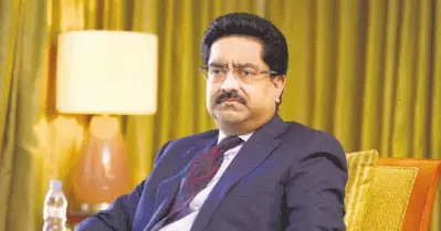 അമേരിക്കയിലെ റസ്റ്റോറന്റില്‍ നിന്നും ബിര്‍ള ഗ്രൂപ്പ് ചെയര്‍മാന്റെ കുടുംബത്തെ പുറത്താക്കി; വംശീയ നടപടിയില്‍ പ്രതിഷേധമുയരുന്നു