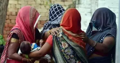ജീവനില്‍ ഭയമുണ്ട്, ഗ്രാമം വിടുകയാണെന്ന് ഹാത്രാസ് കുടുംബം