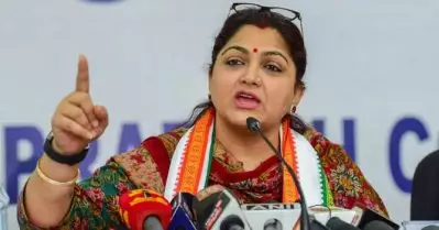 വനിതകളെ അടിച്ചമര്‍ത്തുന്ന പാര്‍ട്ടിയാണ് കോണ്‍ഗ്രസ്, അതുകൊണ്ടാണ് ഞാനും കോണ്‍ഗ്രസ് വിട്ടത്; ലതികാ സുഭാഷ് വിഷയത്തില്‍ ഖുശ്ബു