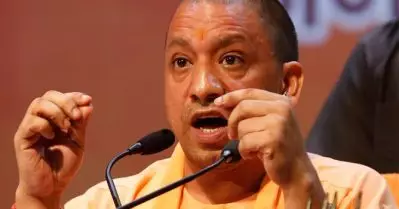പശുവിനെ കൊല്ലുന്നവരെ ജയിലിലടക്കും; ഹൈക്കോടതിയ്‌ക്കെതിരെ യോഗി ആദിത്യനാഥ്