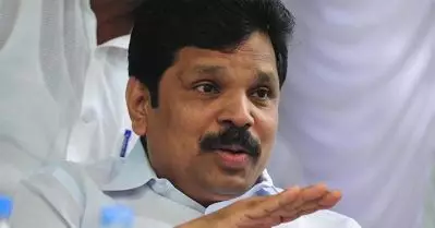 സോളാര്‍; ആഢംബര ഹോട്ടലില്‍ പീഡിപ്പിച്ചെന്ന പരാതിയില്‍ മുന്‍മന്ത്രി എ.പി. അനില്‍കുമാറിനെ പൊലീസ് ചോദ്യം ചെയ്യും