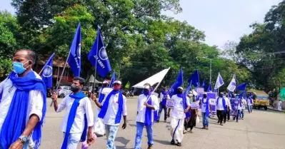 ഉത്തരേന്ത്യന്‍ സംസ്ഥാനങ്ങള്‍ക്ക് സമാനമാകും വിധം കേരളത്തിലും ദളിത് പീഡനങ്ങള്‍; ഭീം ആര്‍മിയുടെ സെക്രട്ടറിയേറ്റ് മാര്‍ച്ച്