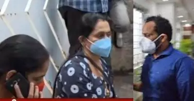 റെയ്ഡ് 24 മണിക്കൂര്‍ പിന്നിട്ടു; ബിനീഷ് കോടിയേരിയുടെ വീടിന് മുന്നില്‍ നാടകീയ രംഗങ്ങള്‍; ബന്ധുക്കള്‍ കുത്തിയിരുന്ന് പ്രതിഷേധിക്കുന്നു