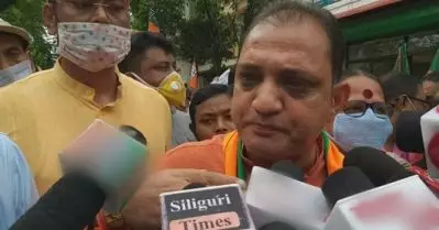 ബംഗാളില്‍ അധികാരത്തിലെത്തിയാല്‍ പൊലീസിനെ കൊണ്ട് ബൂട്ട് നക്കിപ്പിക്കും; ബി.ജെ.പി നേതാവ്