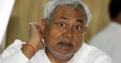 അവസാന തെരഞ്ഞെടുപ്പോ, ആരു പറഞ്ഞു! കാര്യം നടന്നപ്പോള്‍ കാലുമാറി നിതീഷ്