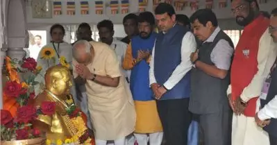 അംബേദ്കറിന്റെ ആശയങ്ങള്‍ നിറവേറ്റാന്‍ പ്രതിജ്ഞാബദ്ധരെന്ന് മോദിയും അമിത് ഷായും; എന്തൊരു പ്രഹസനമാണിതെന്ന് സമൂഹമാധ്യമങ്ങള്‍