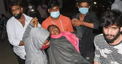 ആന്ധ്രയിലെ ദുരൂഹരോഗം; 45 കാരന്‍ മരിച്ചു; 292 പേര്‍ ചികിത്സയില്‍; രോഗകാരണം കണ്ടെത്താനാവാതെ അധികൃതര്‍
