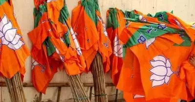 ബി.ജെ.പിയുടെ താമര ചിഹ്നം റദ്ദ് ചെയ്യണം;  തെരഞ്ഞെടുപ്പ് ചിഹ്നമായി ദേശീയ പുഷ്പം ഉപയോഗിക്കാന്‍ അനുവദിക്കരുതെന്നാവശ്യപ്പെട്ട് അലഹബാദ് ഹൈക്കോടതിയില്‍ ഹരജി