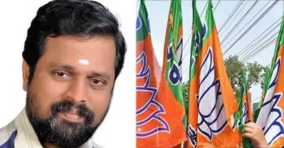 ‘ബി.ജെ.പിയിലെ പോര് കയ്യാങ്കളിയിലേക്ക്,’ വിമതസ്ഥാനാര്‍ത്ഥിയുടെ മൈക്ക് പിടിച്ചുവാങ്ങി ഭീഷണി; ജില്ലാ കമ്മിറ്റി അംഗം അറസ്റ്റില്‍