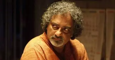 ‘നാണം വേണം നാണം’; ദല്‍ഹിയില്‍ കര്‍ഷകര്‍ വിശന്നും തളര്‍ന്നും സമരം ചെയ്യുമ്പോള്‍ കേരളം വമ്പന്‍ സ്രാവുകളെ പിടിക്കുന്ന ചര്‍ച്ചകളിലെന്ന് ജോയ് മാത്യു