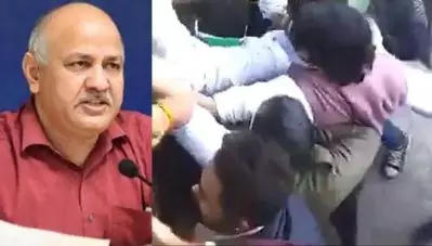 ദല്‍ഹി ഉപമുഖ്യമന്ത്രി മനീഷ് സിസോദിയയുടെ വീടിന് നേരെ ബി.ജെ.പി ആക്രമണം