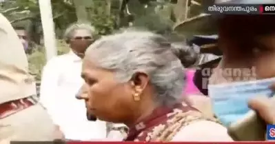 നെയ്യാറ്റിന്‍കര സംഭവം: അയല്‍വാസി വസന്തയെ പൊലീസ് വീട്ടില്‍ നിന്ന് മാറ്റി; കസ്റ്റഡിയില്‍ എടുത്തേക്കും