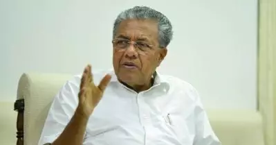 കോണ്‍ഗ്രസിന്റെ ആഭ്യന്തര കാര്യങ്ങളില്‍ അഭിപ്രായം പറയാനും കോണ്‍ഗ്രസിനെ ആര് നയിക്കണം എന്ന് തീരുമാനിക്കാനുമുള്ള കേന്ദ്രമായി ലീഗ് മാറിയോ: പിണറായി