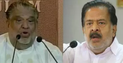 നാണമുണ്ടെങ്കില്‍ ചെന്നിത്തല രാജിവെച്ചൊഴിയണം; ഉമ്മന്‍ ചാണ്ടിയെ പ്രതിപക്ഷ നേതാവാക്കണമെന്നും ടി.എച്ച് മുസ്തഫ