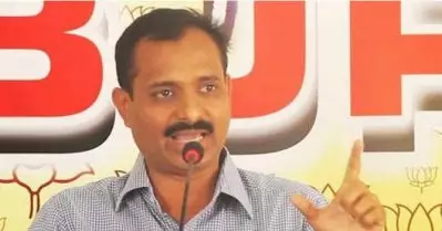 വി.വി രാജേഷിന് മൂന്ന് സ്ഥലങ്ങളില്‍ വോട്ടുണ്ടെന്ന് സ്ഥിരീകരണം; അയോഗ്യനാക്കാനാകില്ലെന്ന് തെരഞ്ഞെടുപ്പ് കമ്മീഷന്‍