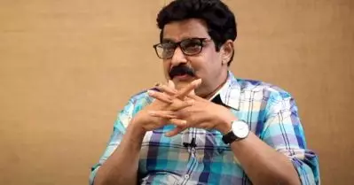 ‘ഇനിയും ഗ്രൂപ്പുമായി മുന്നോട്ട് പോകുകയാണ് കോണ്‍ഗ്രസെങ്കില്‍ അവര്‍ സ്വന്തം വിധി നിര്‍ണയിക്കുകയാണ്’; ആദ്യം കോണ്‍ഗ്രസ് എന്ന് പറയാന്‍ പഠിക്കണം നേതാക്കള്‍; എം.കെ മുനിര്‍