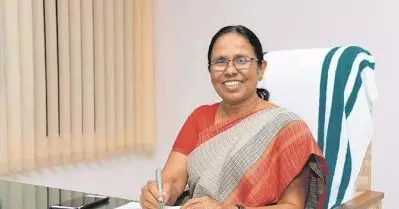 ആരോ​ഗ്യ മന്ത്രിയെ തേടി ​ഗൾഫിൽ നിന്നും അം​ഗീകാരം; റേഡിയോ ഏഷ്യയുടെ വാർത്താതാരം