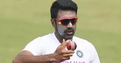 20ാം തവണയും അത് സംഭവിച്ചു, ഷെയ്ൻ വോണും വീണു; അശ്വിന്റെ അശ്വമേധം തുടരുന്നു