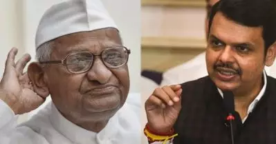 കാര്‍ഷികനിയമത്തില്‍ ഇടഞ്ഞ അണ്ണാ ഹസാരെയെ അനുനയിപ്പിക്കാന്‍ ബി.ജെ.പി; ഫഡ്‌നാവിസ് നേരിട്ടെത്തി കൂടിക്കാഴ്ച
