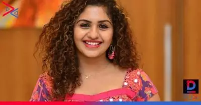 ‘എനിക്ക് പകരം നായികയായി മാറിയ പ്രിയാ വാര്യരെ പിന്നീട് നേരില്‍ കണ്ടിട്ടില്ല’; സംവിധായകന് അന്ന് വിട്ടുവീഴ്ച ചെയ്യേണ്ടി വന്നതാണ്: നൂറിന്‍