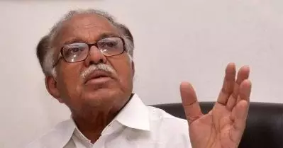 യൂത്ത് കോണ്‍ഗ്രസ് നേതാക്കളെ ടി.വിയില്‍ കാണാം ;എസ്.എഫ്.ഐയുടേത് ക്ഷുഭിതയൗവനം: പി.ജെ. കുര്യന്‍