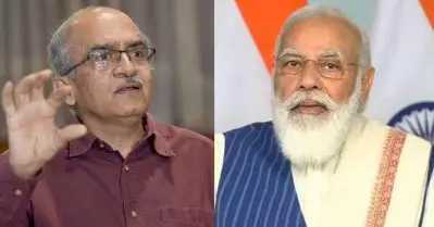 ‘ആദ്യം മോദിയും മന്ത്രിമാരും വാക്‌സിനെടുക്കട്ടെ, എന്നിട്ടാവാം ജനങ്ങള്‍’; മൂന്നാംഘട്ട പരീക്ഷണം നടത്താത്ത കൊവാക്‌സിനെതിരെ പ്രശാന്ത് ഭൂഷണ്‍