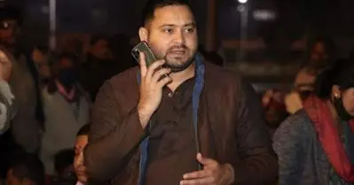 ഇത് തേജസ്വി യാദവാണ് സംസാരിക്കുന്നത് സാര്‍; ഒറ്റ ഫോണ്‍കോളില്‍ പ്രതിഷേധക്കാര്‍ക്കിടയില്‍ ‘ഹീറോ’ ആയി തേജസ്വി